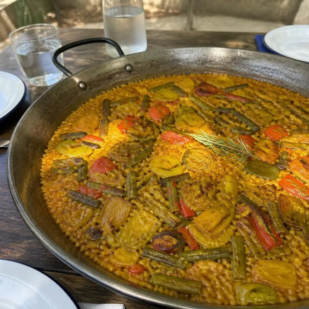 Paella de verduras de la abuela, versión ligera 🥘