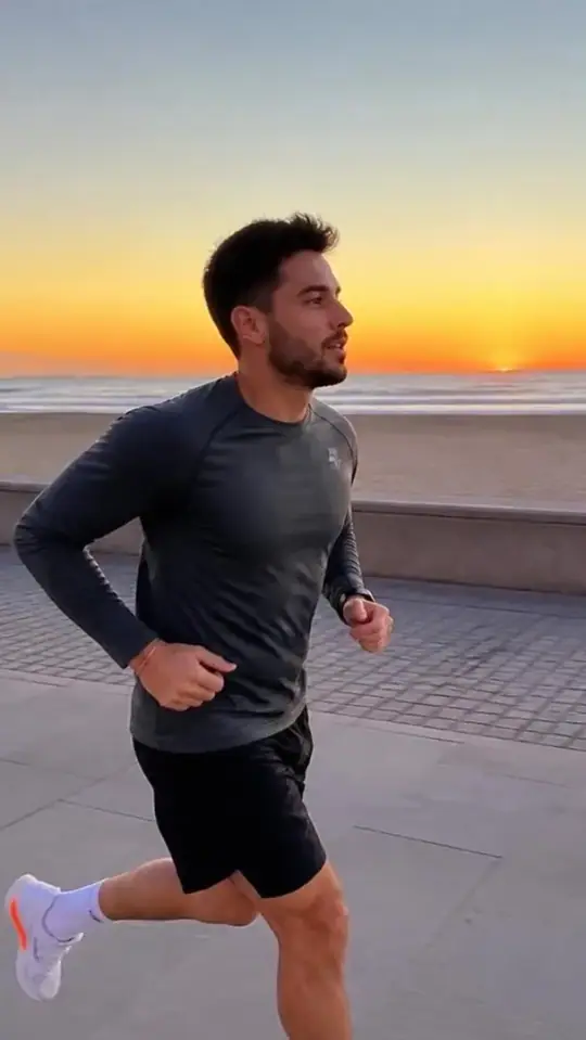 Rodaje de 10 km antes de que apriete el calor 🌅 #running